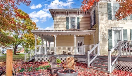 House, Balcony, Courtyard View