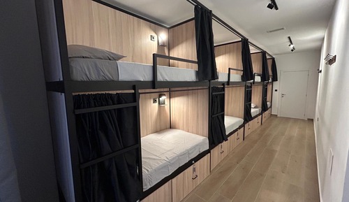 Comfort Shared Dormitory, Mixed Dorm, Shared Bathroom (Room C)