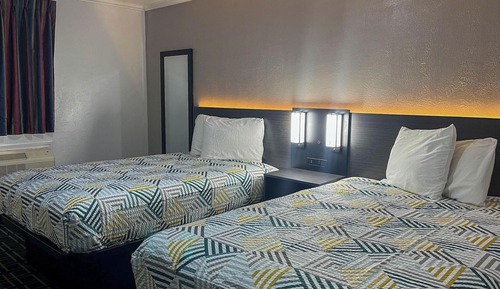 Standard Room, 2 Double Beds, Non Smoking