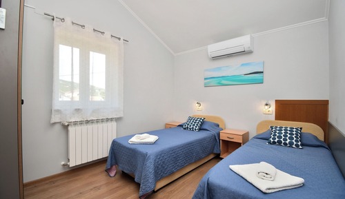 Apartment (A1)