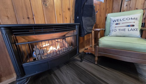 Traditional Cottage, Private Bathroom, Lake View (Newton Lake)