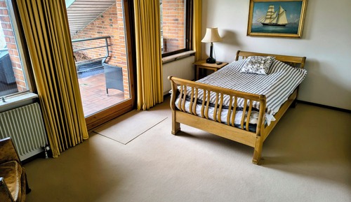 Deluxe Single Room, Lake View