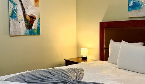 Standard Room, 1 King Bed