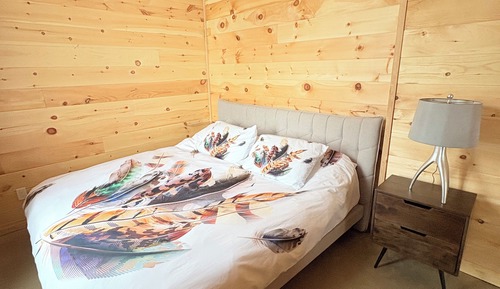 Chalet, Mountain View