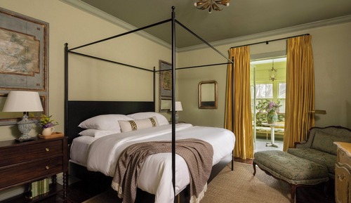 Mia Suite