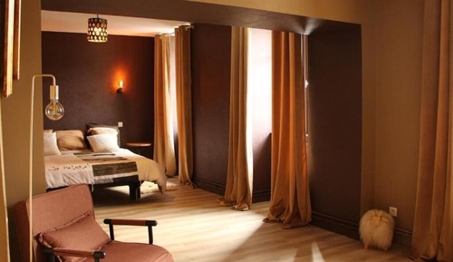 Double Room, 1 King Bed