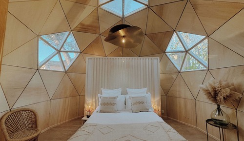 Comfort Cabin, 1 Queen Bed, Pool View