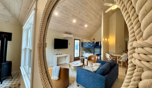 Deluxe Studio Suite