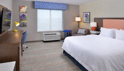Signature Room, 1 King Bed with Sofa bed