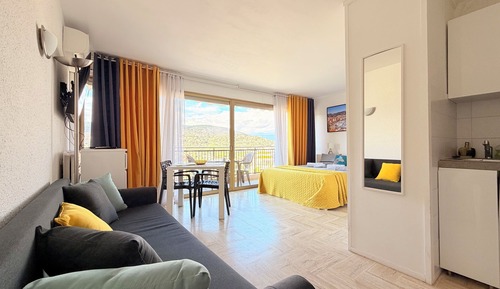 Studio 1601 top floor vue montagne