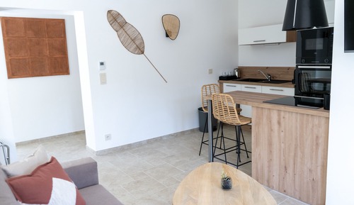 Studio, Garden View