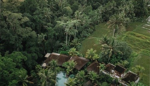 Aksmi Wooden Suite with Balcony