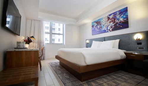 Standard Studio Suite, 1 King Bed, Non Smoking