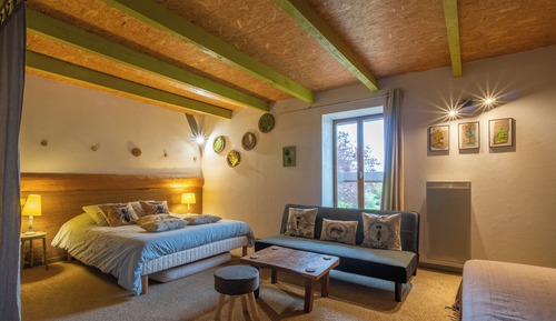 Deluxe Room, Patio, Courtyard View