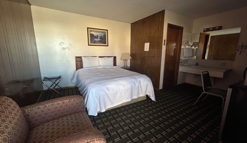 Room, 1 King Bed, Non Smoking
