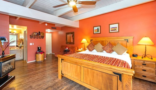 Suite, Balcony, Mountain View