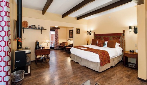 Suite, Balcony, Mountain View