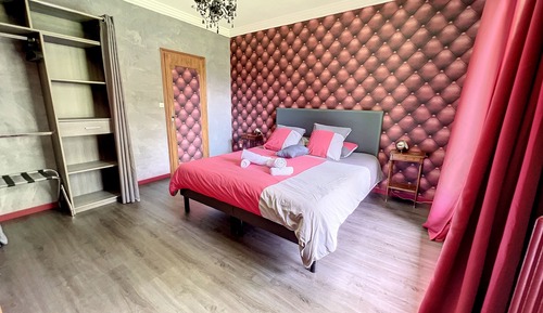 Standard Double Room, Balcony, Garden View