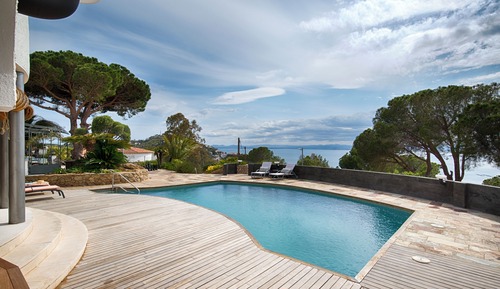 Luxury Double Room, 1 King Bed, Roll-in Shower, Sea View