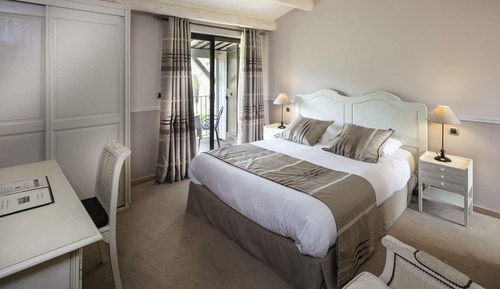 Superior Double Room, Terrace, Garden View