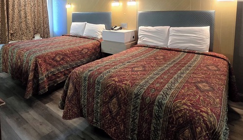 Room, 2 Queen Beds, Non Smoking