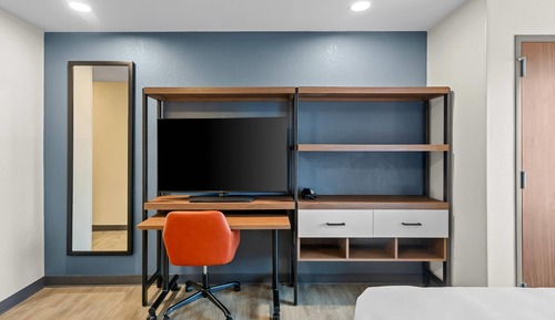Suite, 1 King Bed, Non Smoking