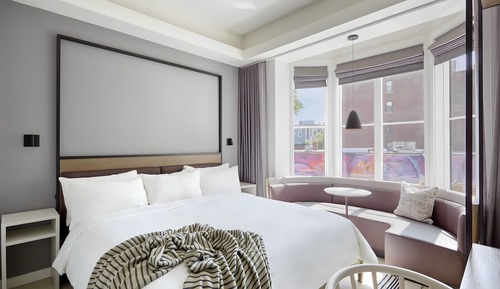 Traditional Room, 1 King Bed