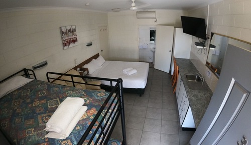 Family Room, Multiple Beds, Non Smoking