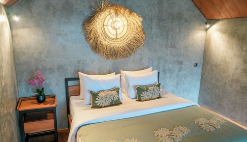 Mezzanine View with Jacuzzi