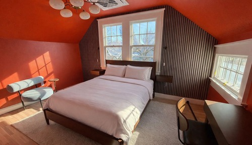 Double Room, 1 Queen Bed