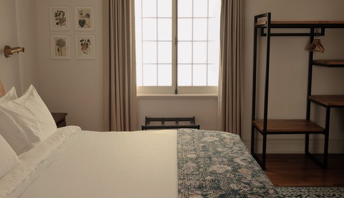 Deluxe Room, Lake View