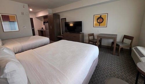 Suite, 2 Queen Beds, Non Smoking, Kitchenette