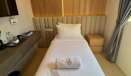 Deluxe Double Room, City View