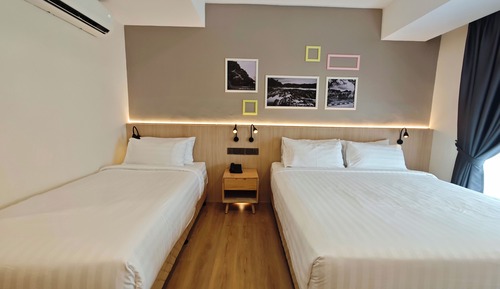 Family Room, Garden View