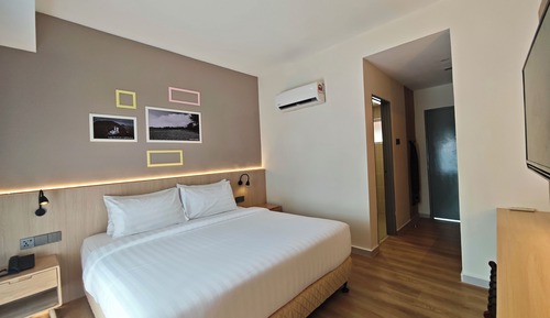 Deluxe Double Room, Garden View