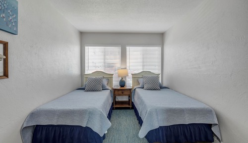 Comfort Condo, Beach View