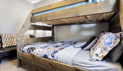 House, Multiple Beds, Hot Tub (Buck Creek Cottage)
