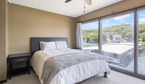 Condo, Multiple Beds, Pool Access (Happy Daze)