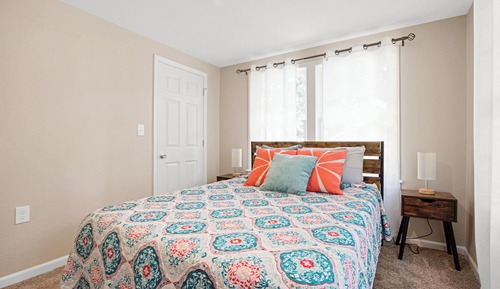 House, Multiple Beds, Patio (High Tide)