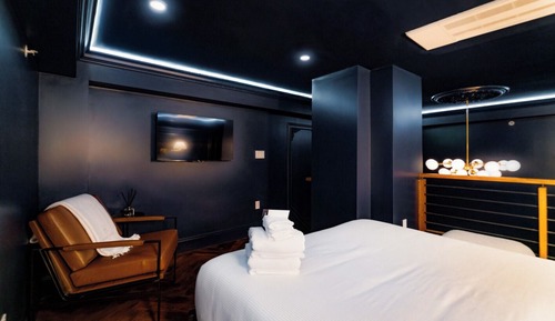 Lofted Queen Suite-Room 10