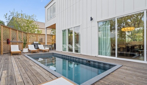 House (4 Bedrooms)
