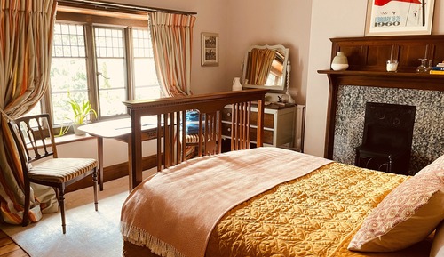 Standard Double Room, 1 Double Bed, Private Bathroom, Lake View (Gibbs)