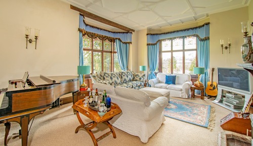 Superior Suite, 1 King Bed, Ensuite, Valley View (Warrender (+dressing room))