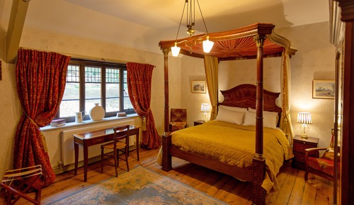 Superior Double Room, 1 King Bed, Private Bathroom, Courtyard View (Le Moyne (Four Poster bed))