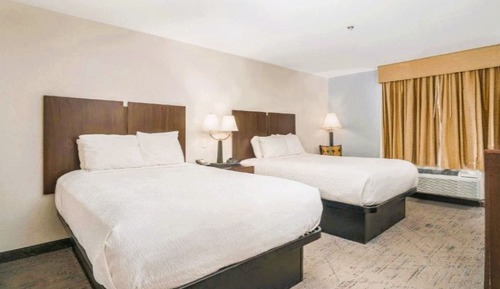 Standard Room, 2 Queen Beds, Non Smoking, Pet Friendly
