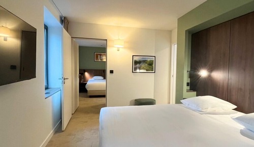 Deluxe Quadruple Room, 2 Queen Beds