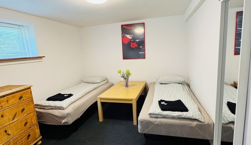 Economy Room, 2 Twin Beds, Non Smoking