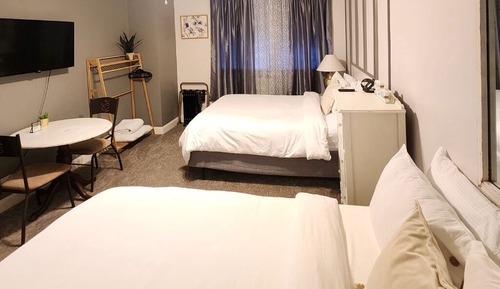 Deluxe Studio, Multiple Beds, City View