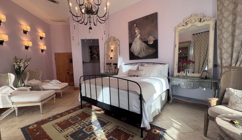 Deluxe Room, Pool View