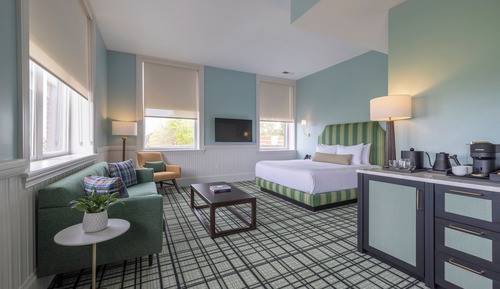 Premium Room, 1 King Bed, Private Bathroom